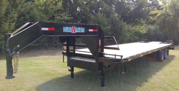 83x20 Gooseneck Equipment Trailer (14,000 lb GVWR)